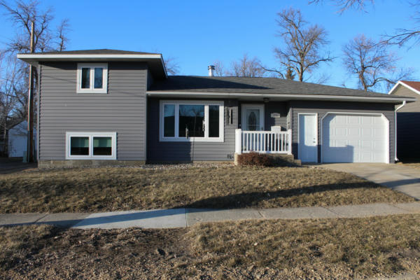 215 E 10TH AVE, WEBSTER, SD 57274 - Image 1