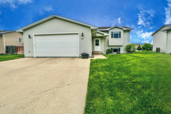 1020 13TH AVE SW, ABERDEEN, SD 57401 - Image 1